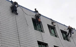 衡阳蜘蛛人外墙清洗